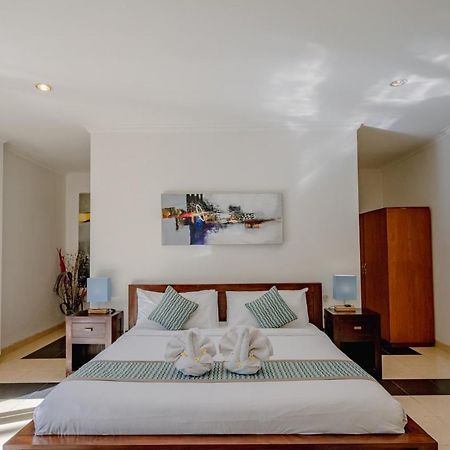 Villa Alleira Seminyak by Best Deals Asia Hospitality Bagian luar foto