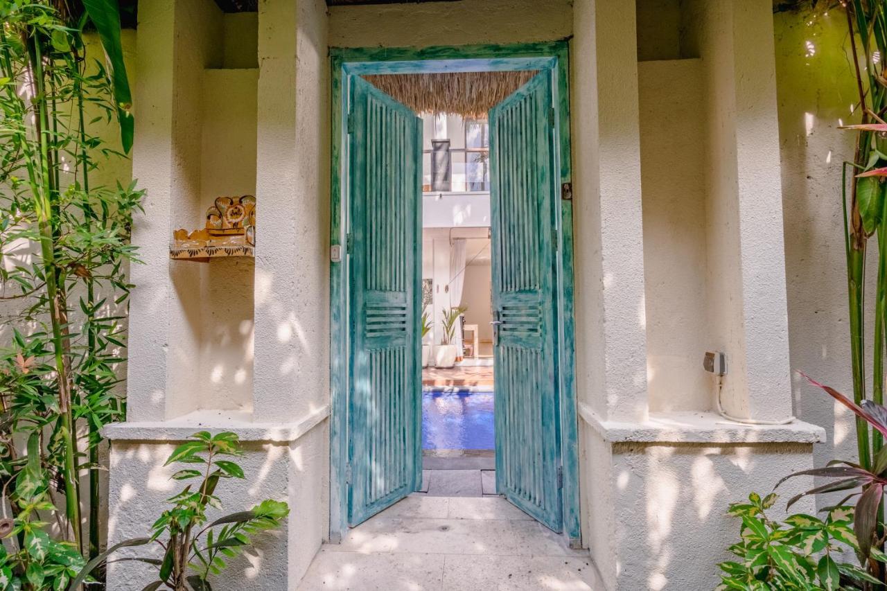 Villa Alleira Seminyak by Best Deals Asia Hospitality Bagian luar foto