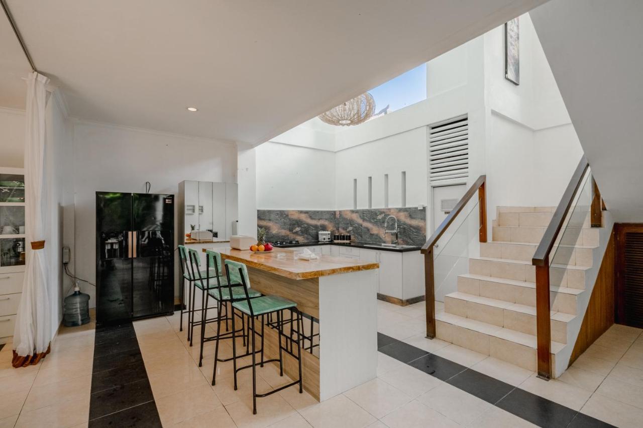 Villa Alleira Seminyak by Best Deals Asia Hospitality Bagian luar foto