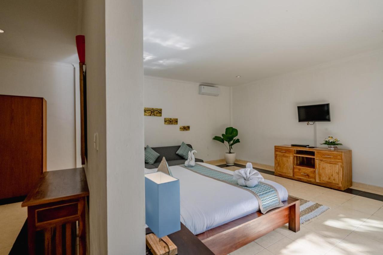 Villa Alleira Seminyak by Best Deals Asia Hospitality Bagian luar foto