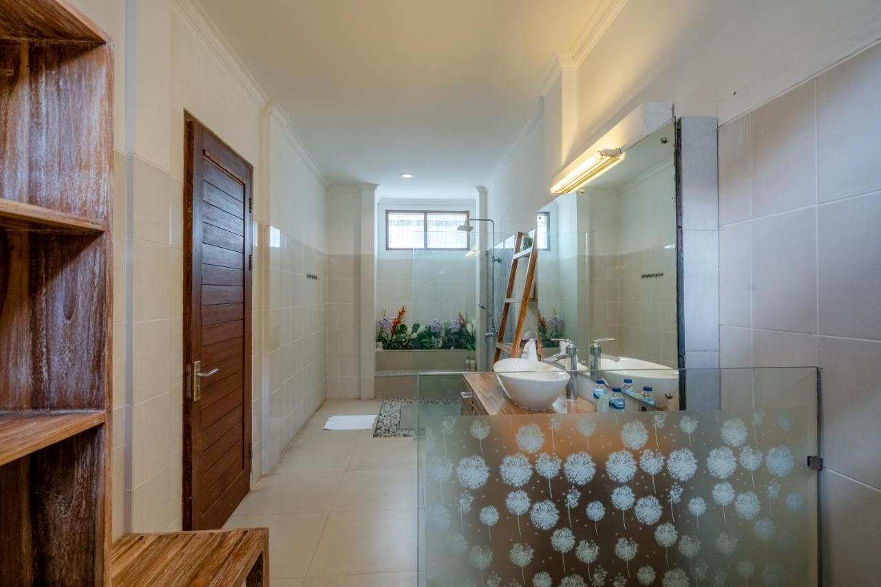 Villa Alleira Seminyak by Best Deals Asia Hospitality Bagian luar foto
