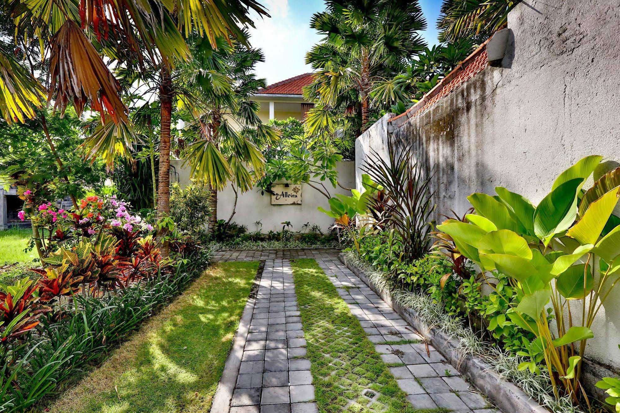Villa Alleira Seminyak by Best Deals Asia Hospitality Bagian luar foto